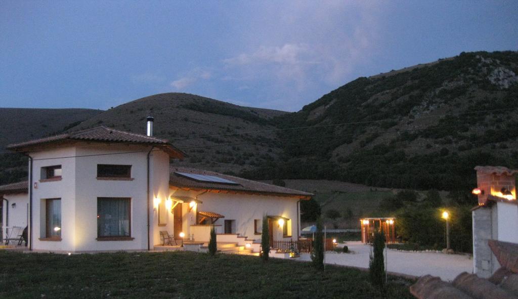 Bed and Breakfast La Collina Di Peppino Trasacco Zewnętrze zdjęcie