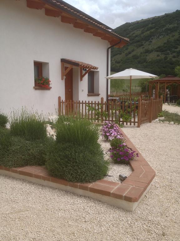 Bed and Breakfast La Collina Di Peppino Trasacco Zewnętrze zdjęcie